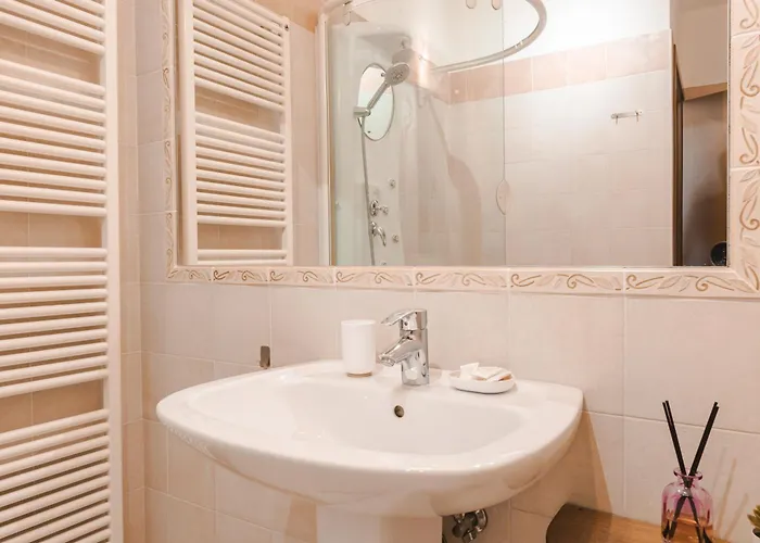 Bright In The Viale Xx Settembre Area Apartment *